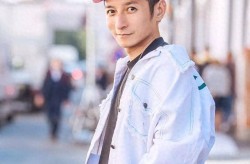 李斌和刘强东沿途吃表卖上热搜蔚来市值较高点蒸发近4000亿港元 ，的确国产精品 - 的确国产精品下载手机版V-李斌和刘强东沿途吃表卖上热搜蔚来市值较高点蒸发近4000亿港元 ， - 下载手机版V